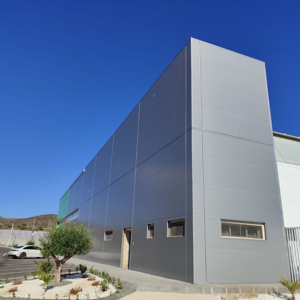 Fachada metálica – Ramonete